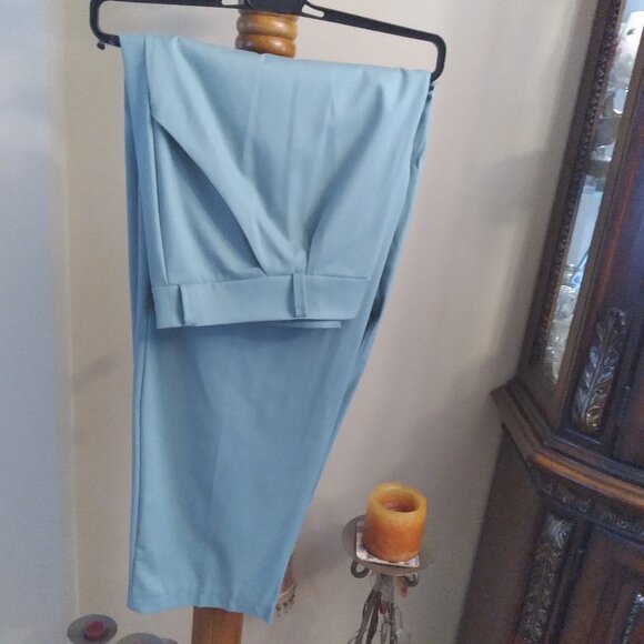 Elegant Suit, Unique Green Color, Size - 50 ( XXXL ) - Picture 3 of 8